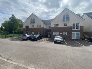 FRONT ASPECT & PARKING- click for photo gallery
